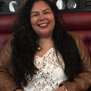 Meet your Posher, Crystal